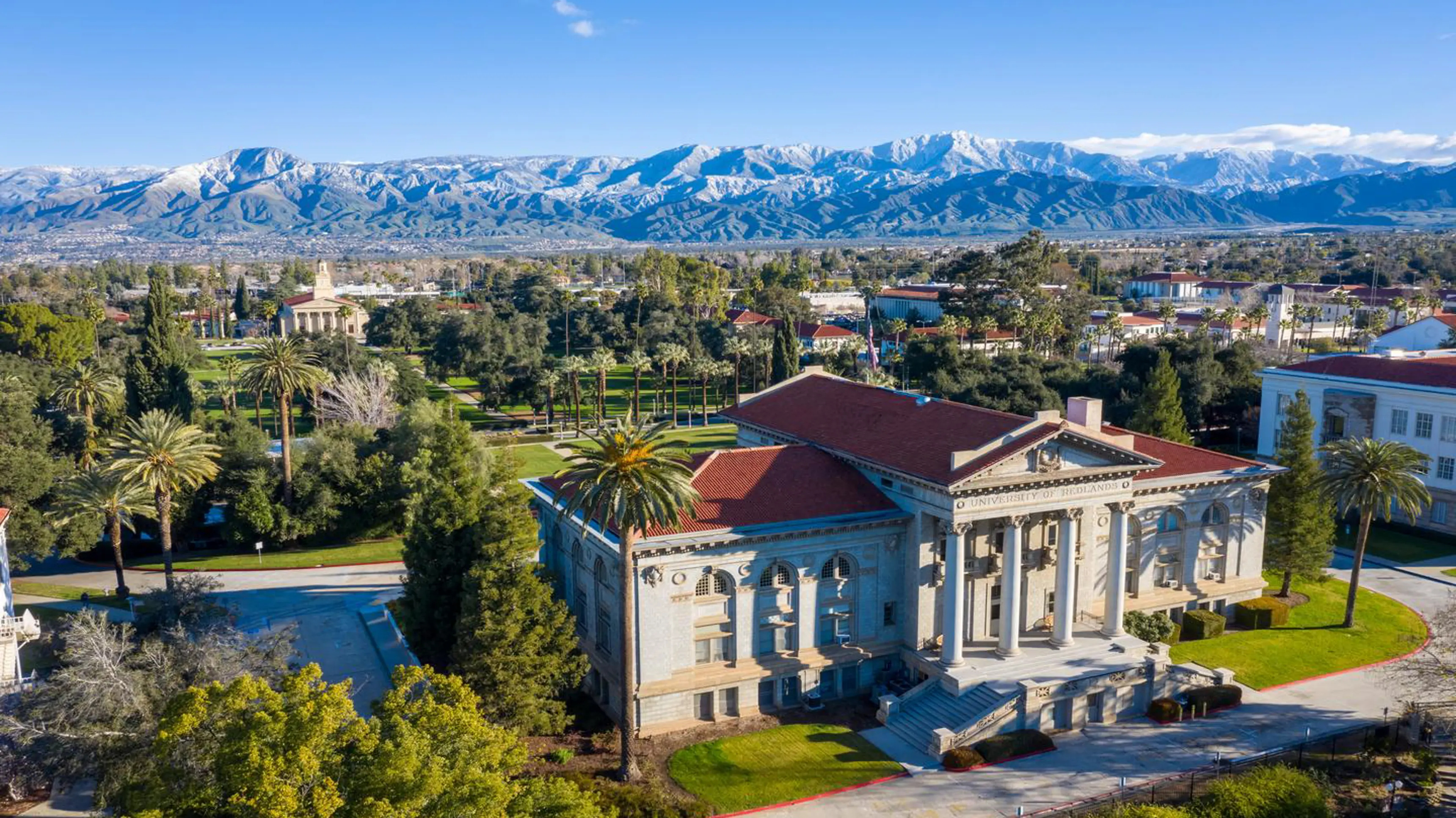 008_campus_and_snowy_mountains_drone_sc
